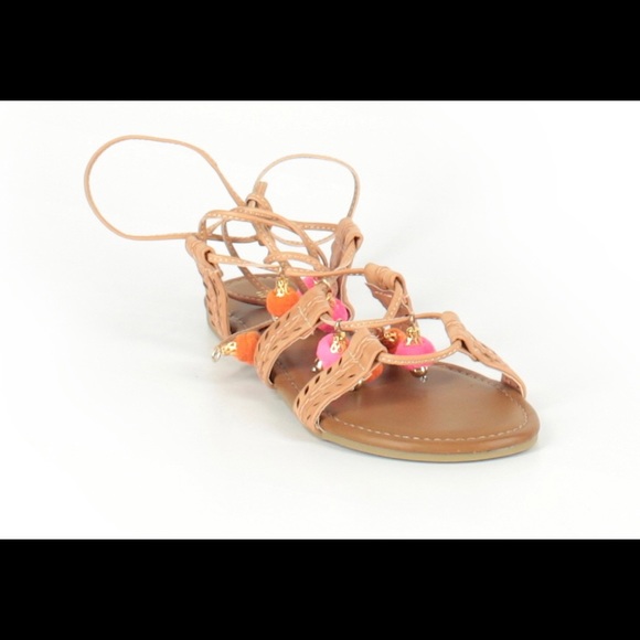 Madden Girl Shoes - ✨ Bundle 3 for 15% off ✨ Madden girl strap up sandals - brand new
